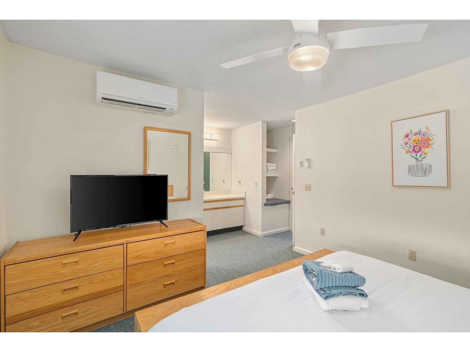 261 Village Green Drive, Unit 10C