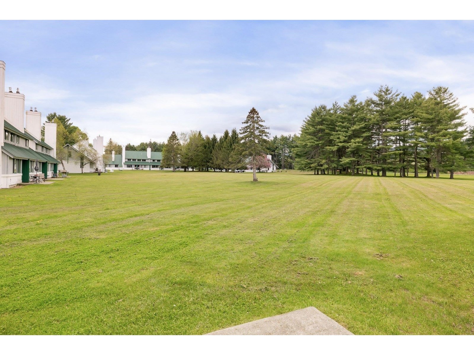 261 Village Green Drive, Unit 10C