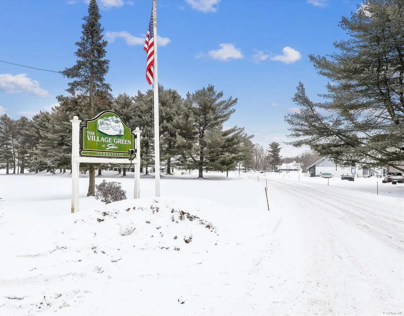 261 Village Green Drive, Unit 10C