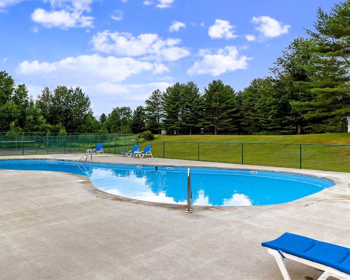 261 Village Green Drive, Unit 10C