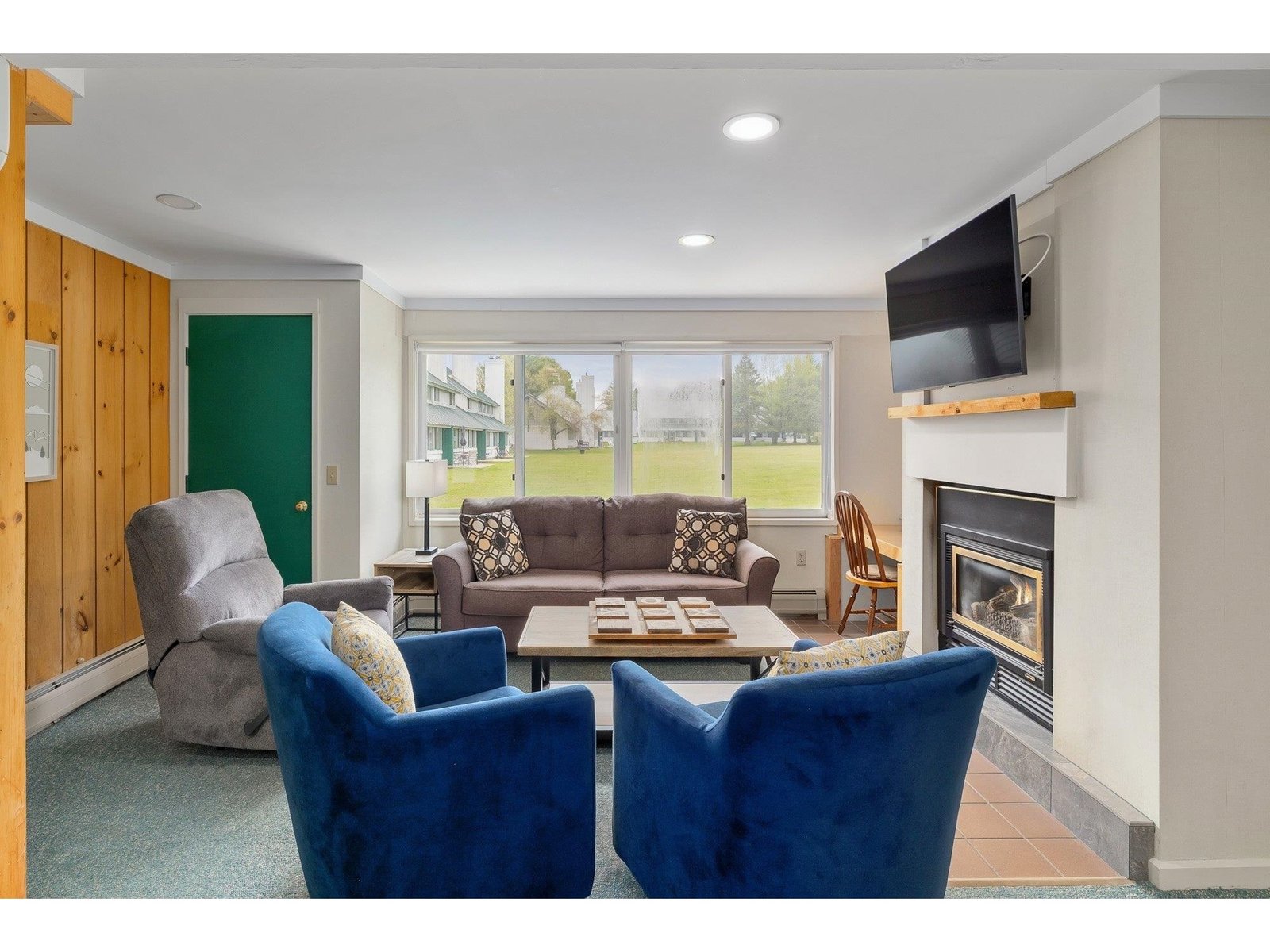 261 Village Green Drive, Unit 10C