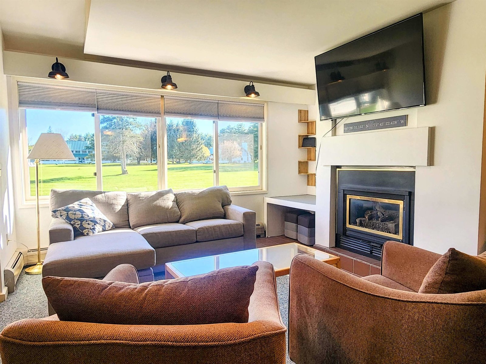 261 Village Green Drive, Unit 10E
