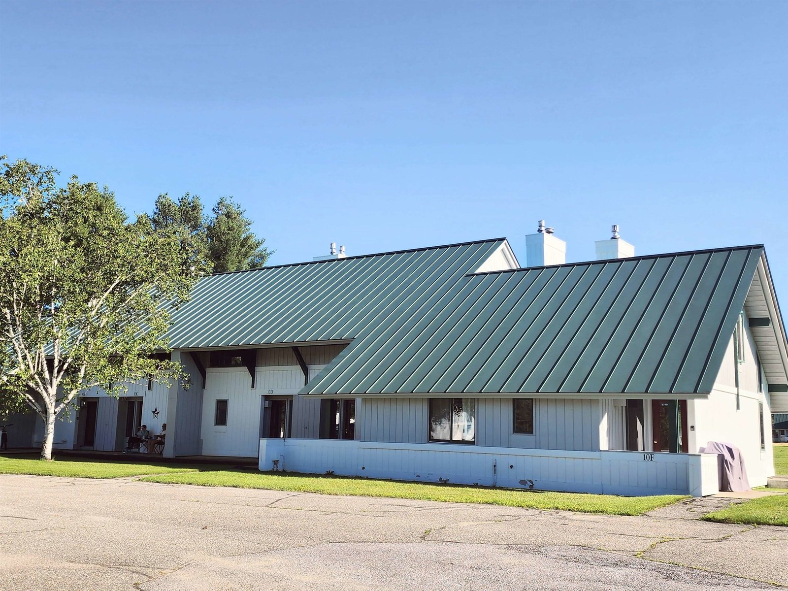 261 Village Green Drive, Unit 10E