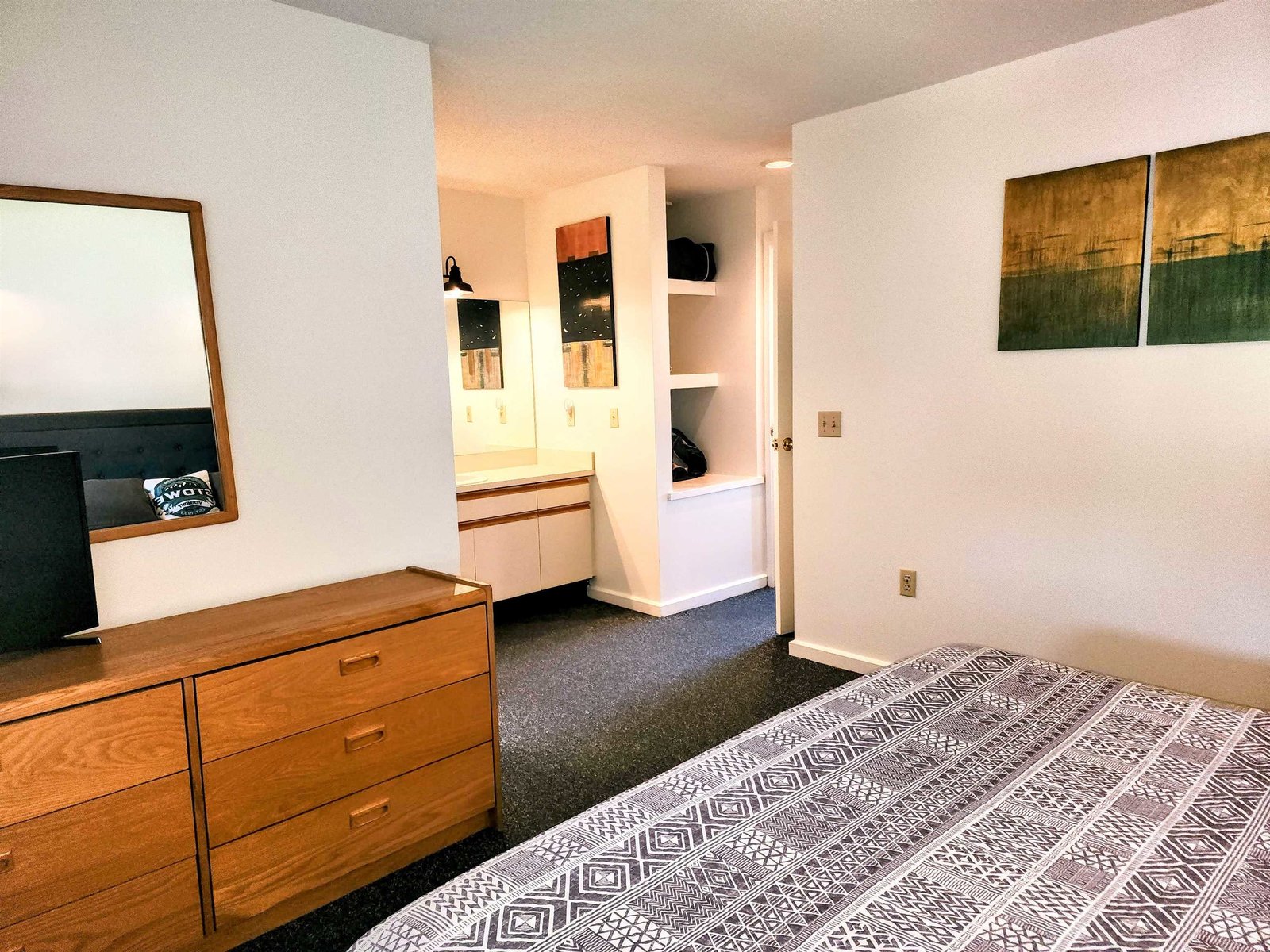 261 Village Green Drive, Unit 10E