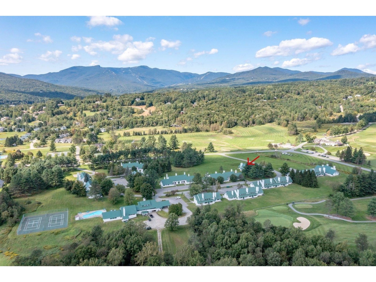 261 Village Green Drive, Unit 10E