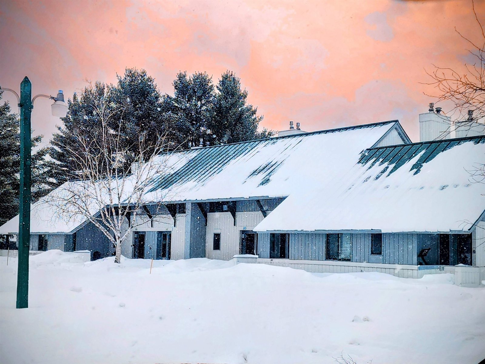 261 Village Green Drive, Unit 10E