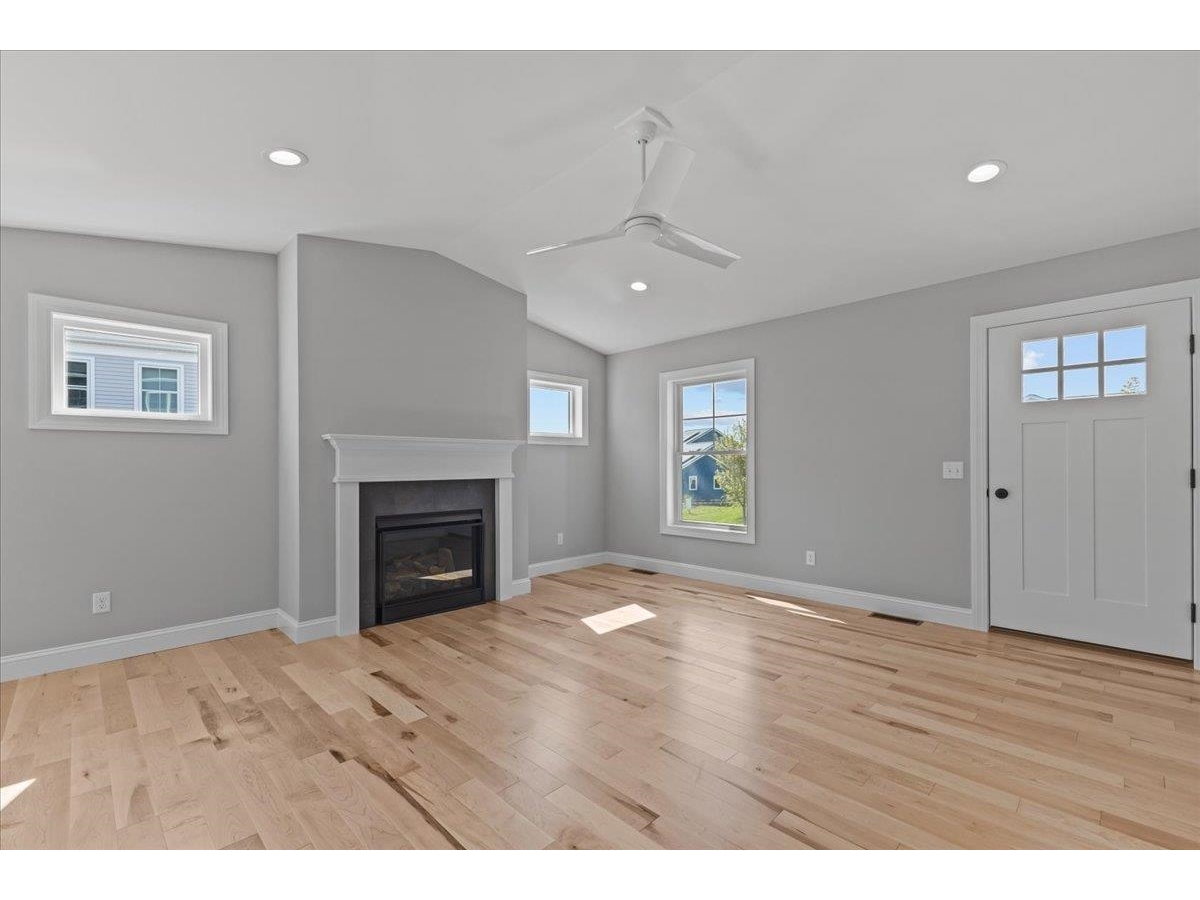 262-1 Midland Avenue
