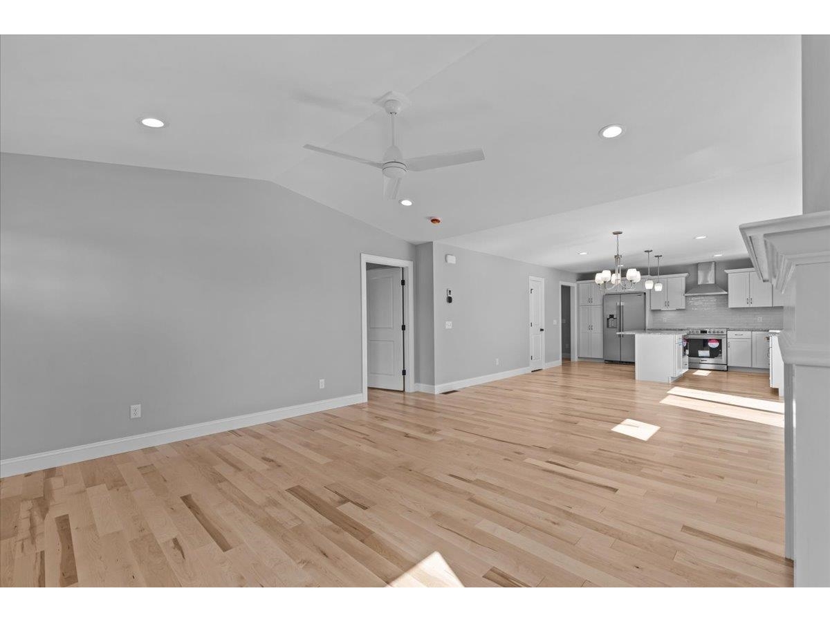 262-1 Midland Avenue