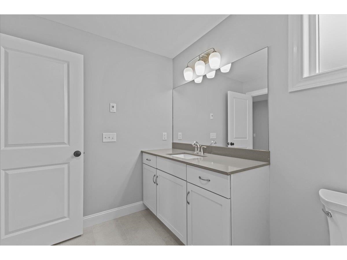 262-1 Midland Avenue