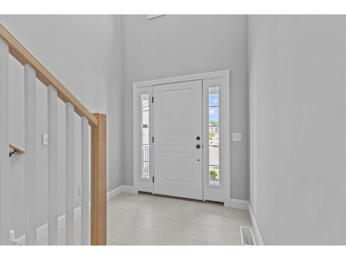 262-1 Midland Avenue
