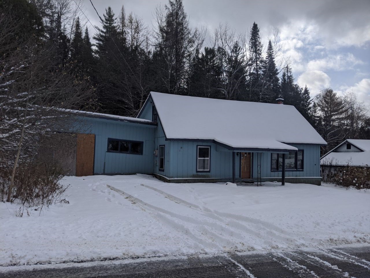 2622 Main Street