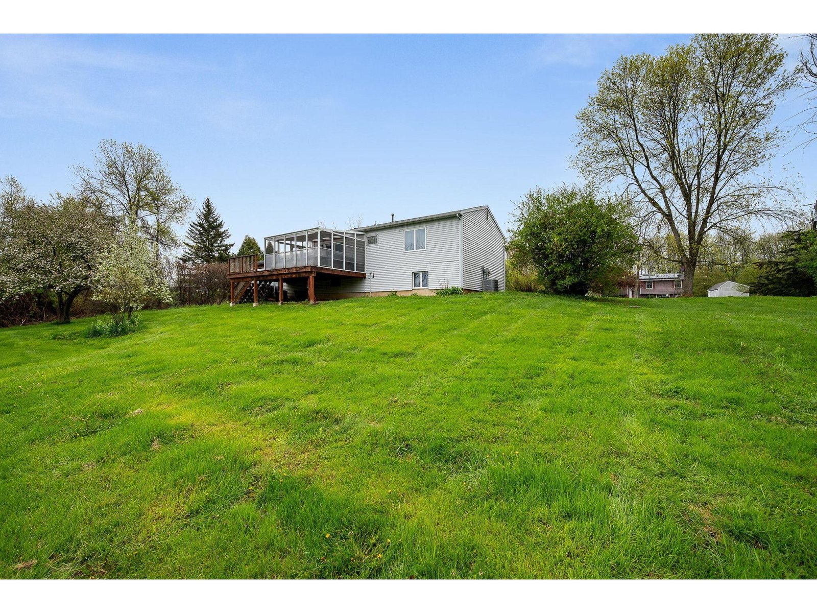 263 Lynrick Acres