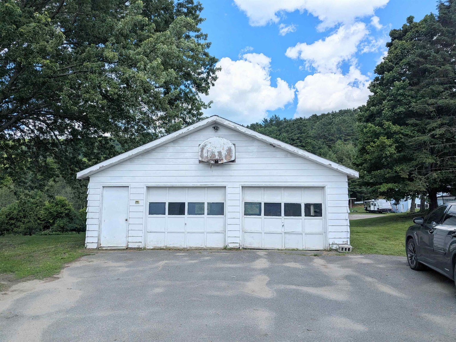 264 Breezy Hill Road