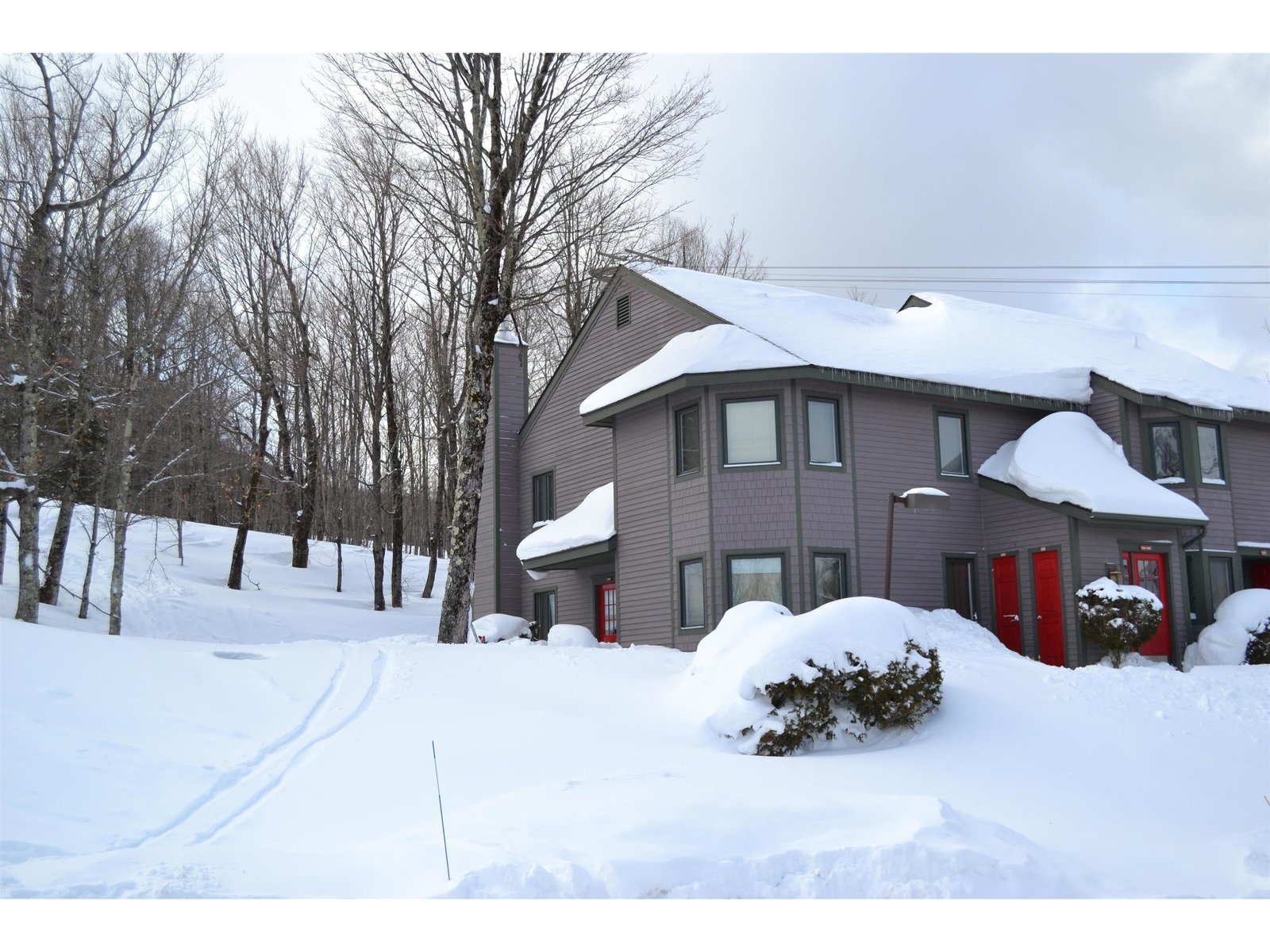 264 Slopeside Road, Unit 1003