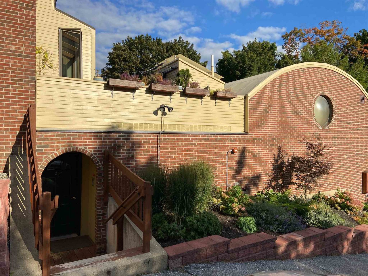 265 Pearl Street, Unit B1