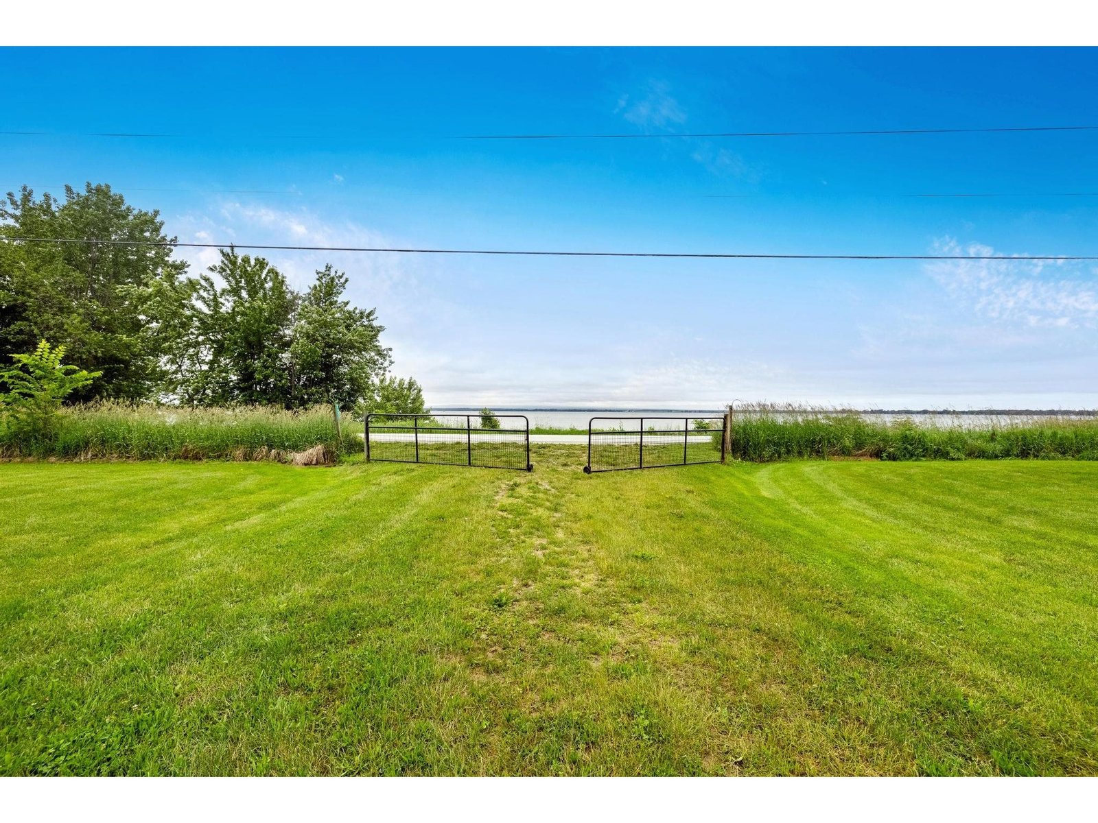 2657 West Shore Road