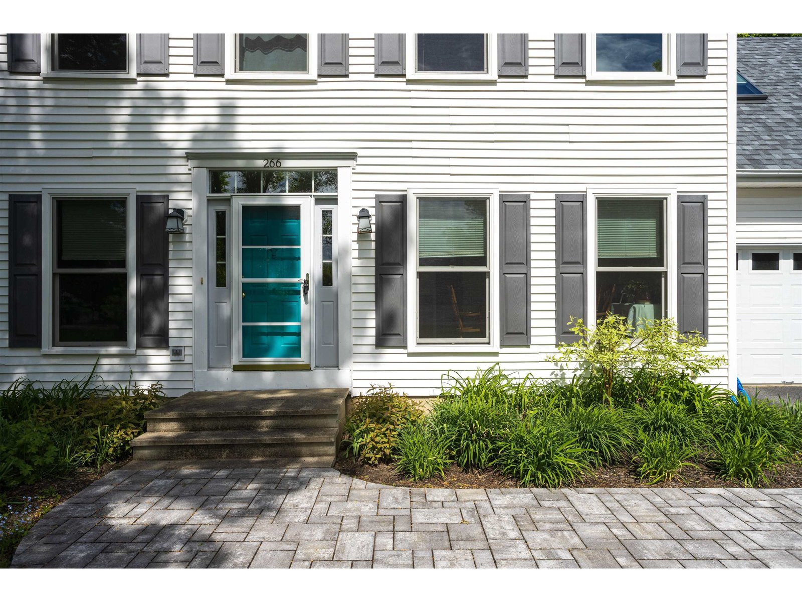 266 Isham Circle