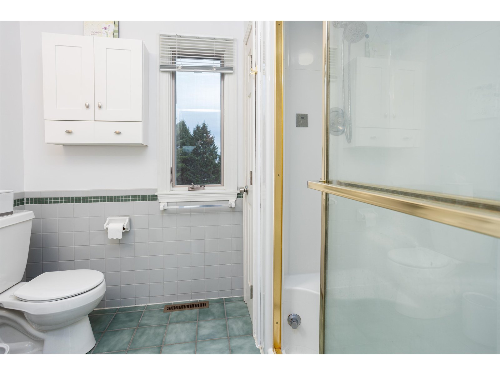 En Suite Primary Bathroom