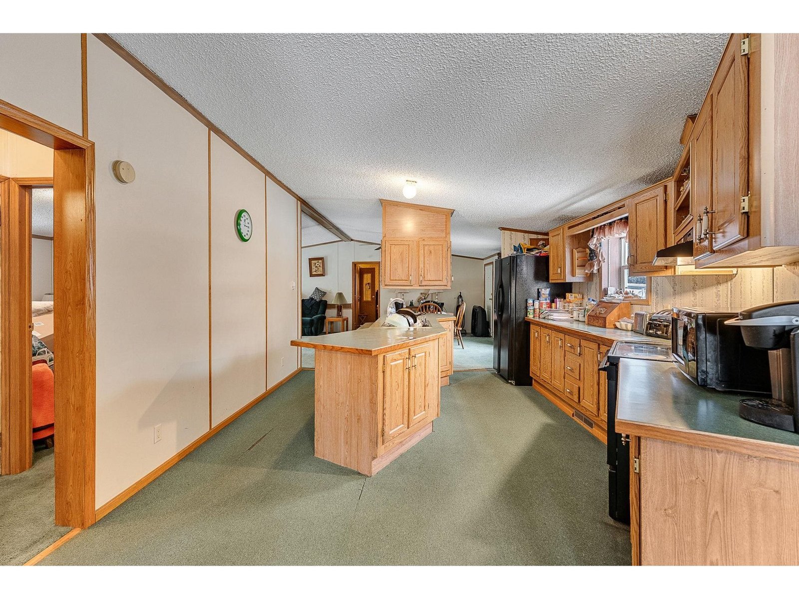 Open kitchen