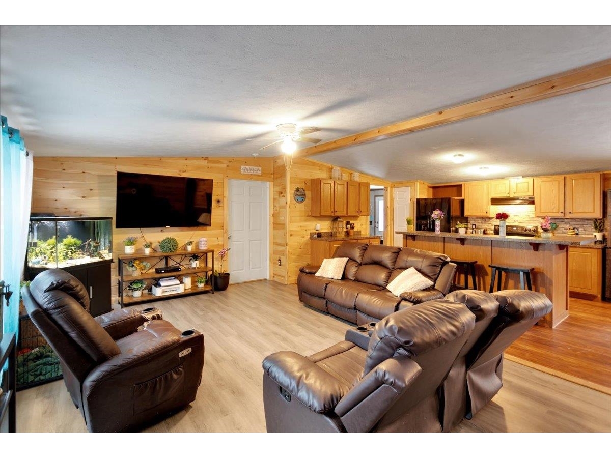2677 French Hill Road