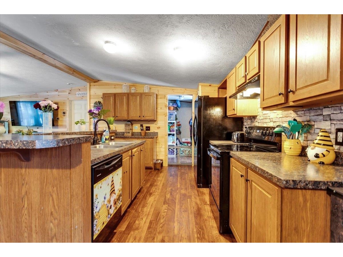 2677 French Hill Road