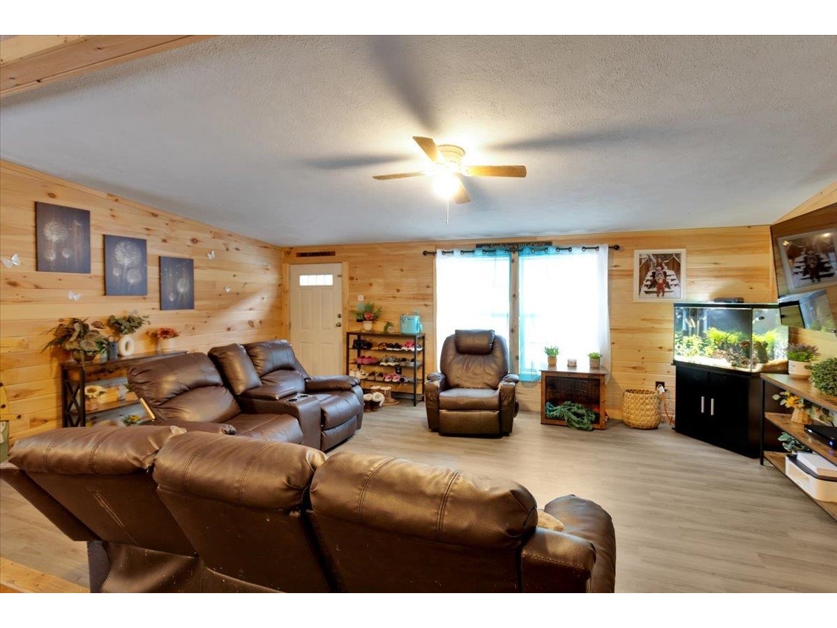 2677 French Hill Road