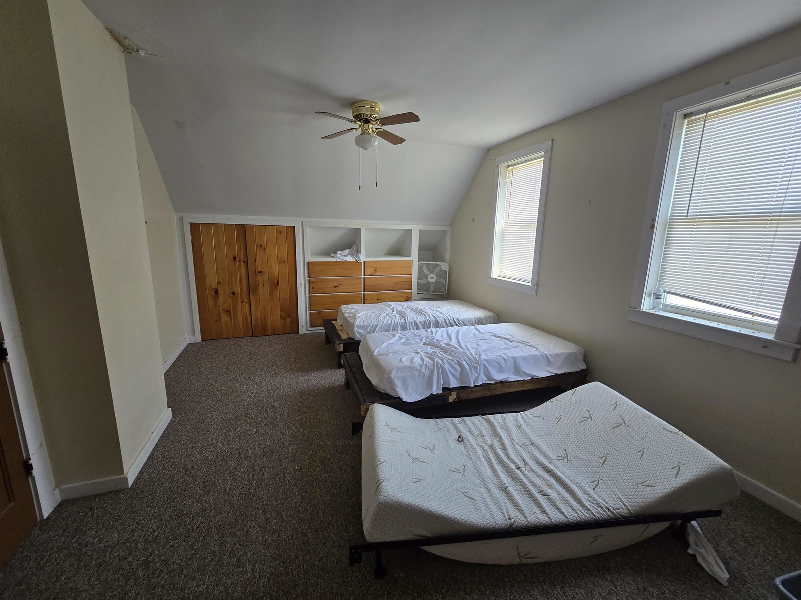 2nd floor bedroom 2