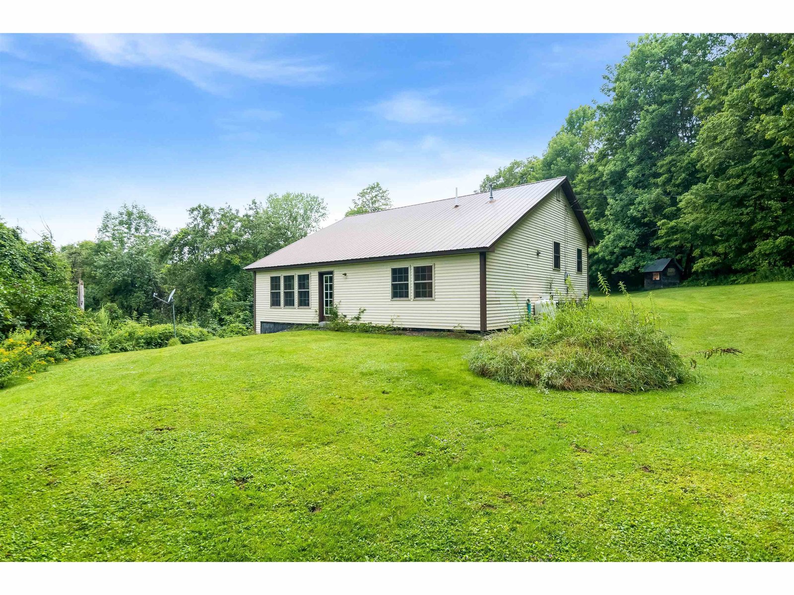 27 Apple Blossom Drive