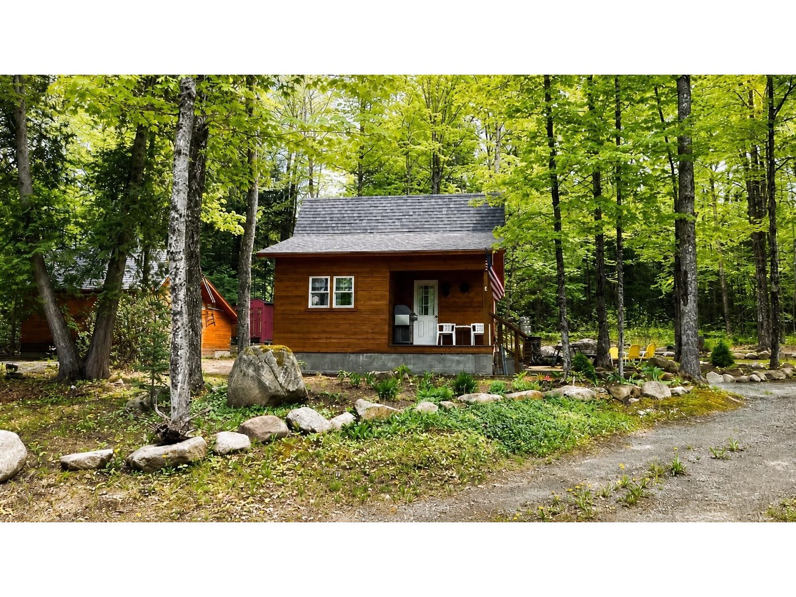27 Birch Point S