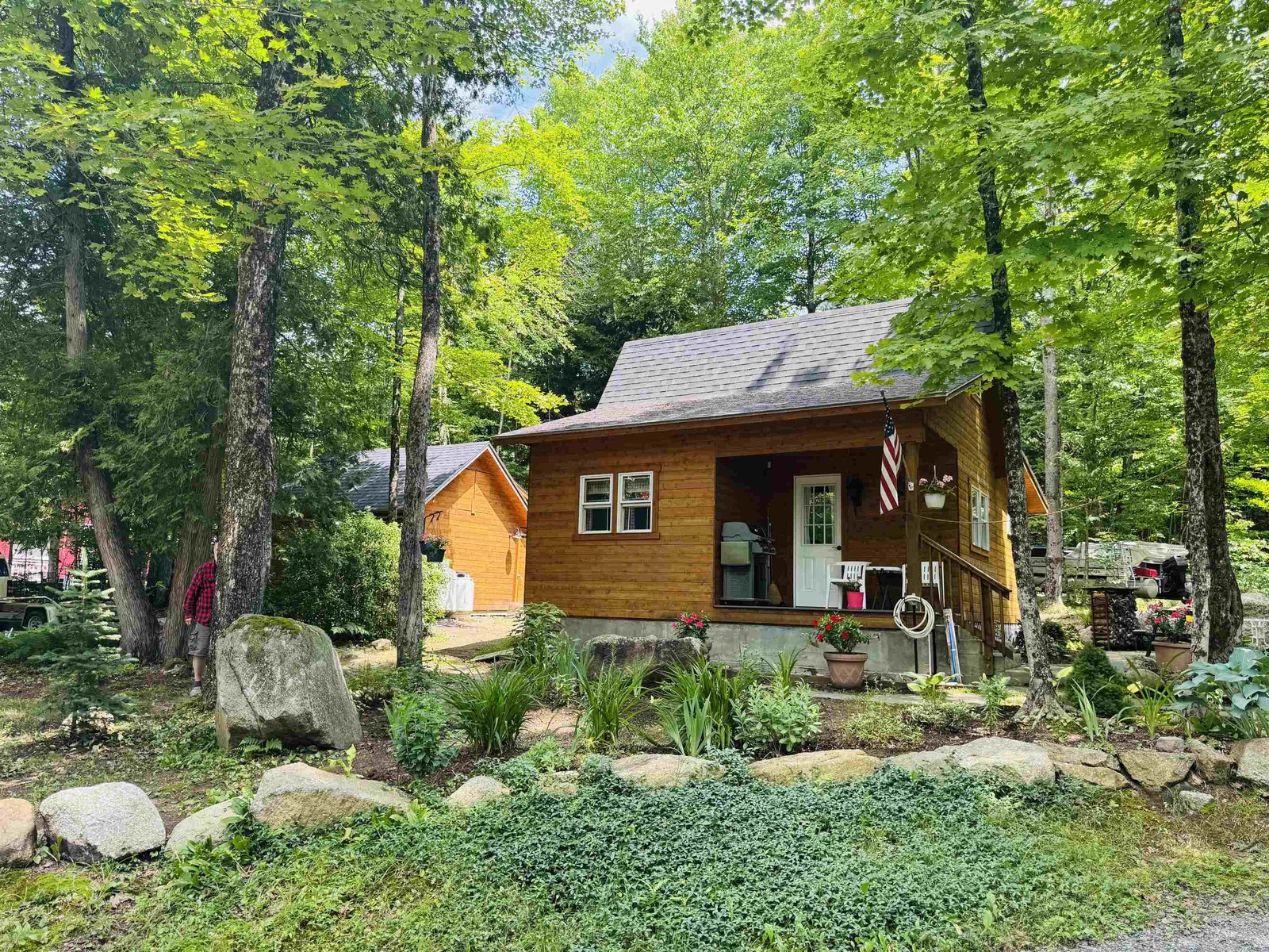 2 Bedroom, 2 Bath Vacation Cabin