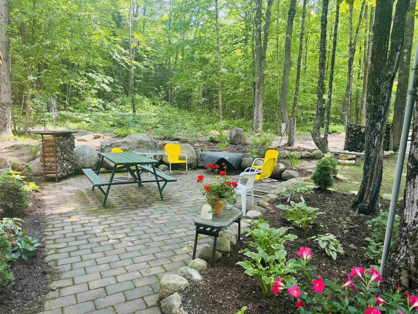 27 Birch Point S. Road