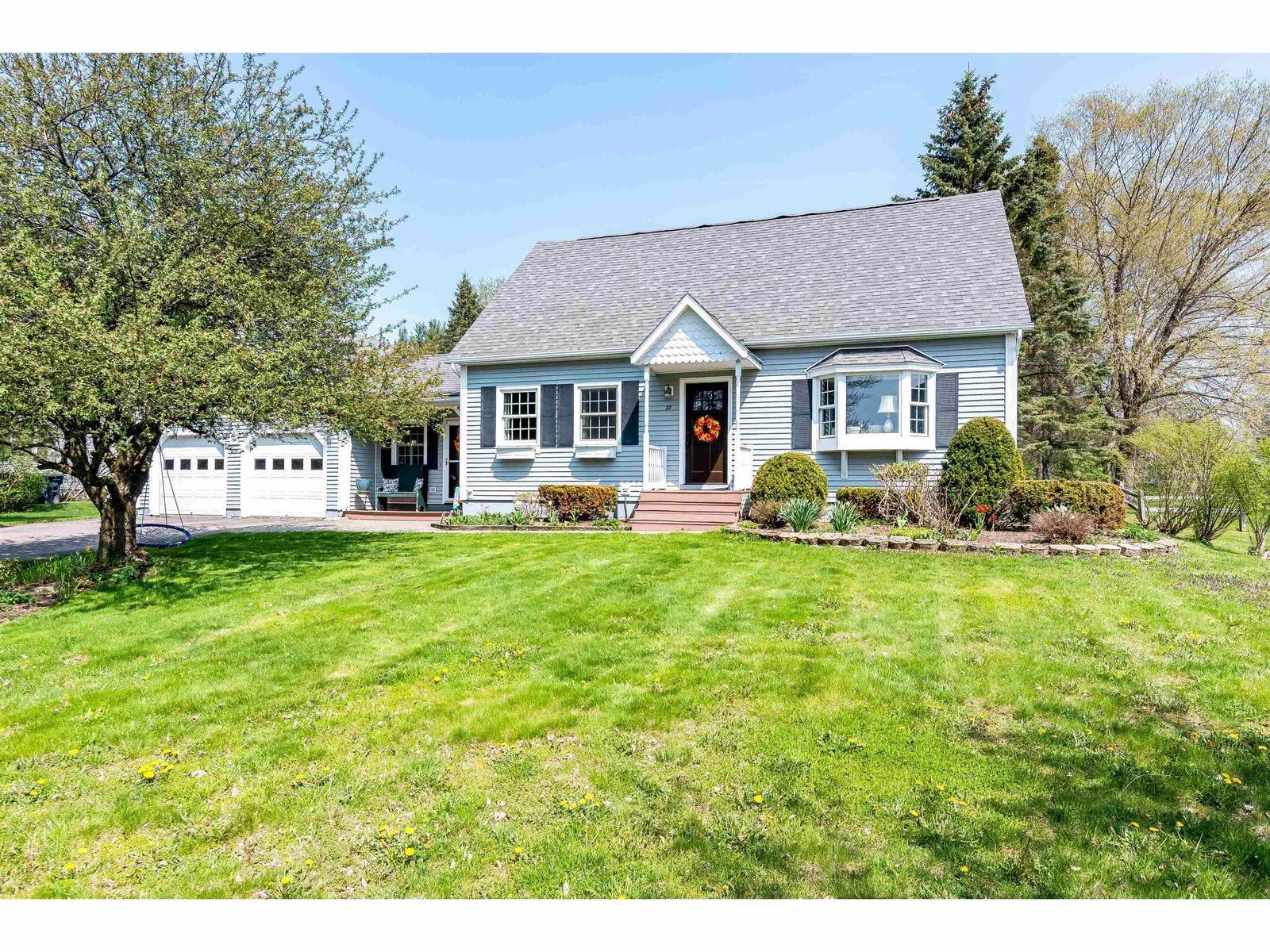 27 Bobolink Circle