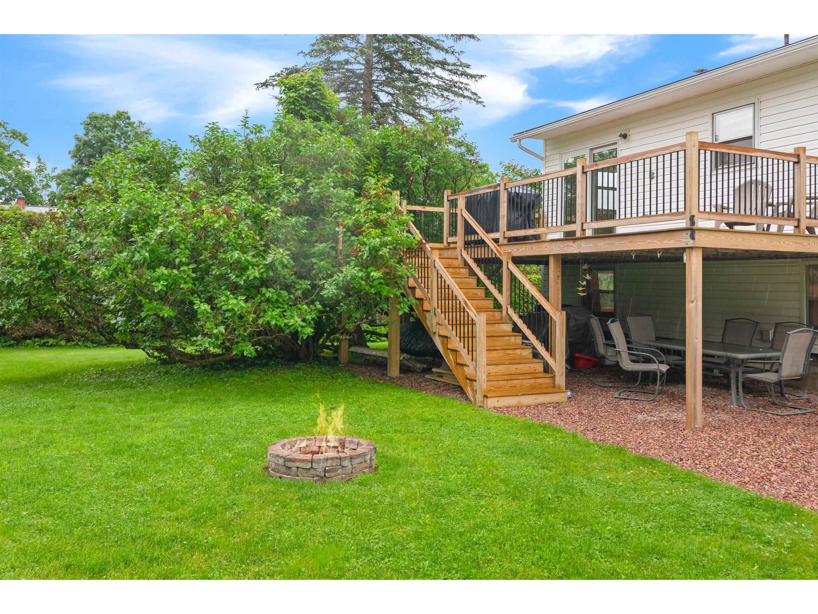 27 Brookside Drive