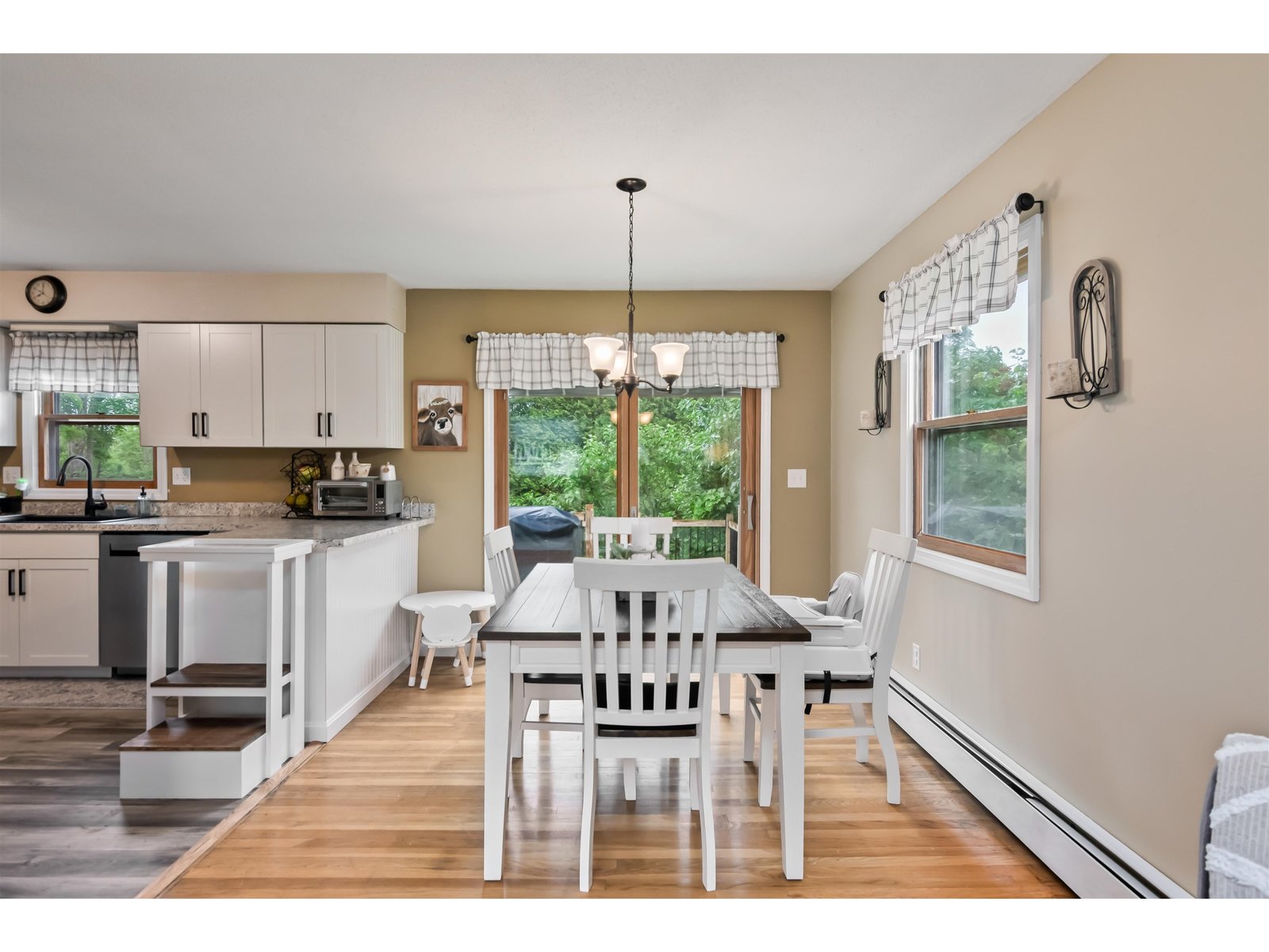 27 Brookside Drive