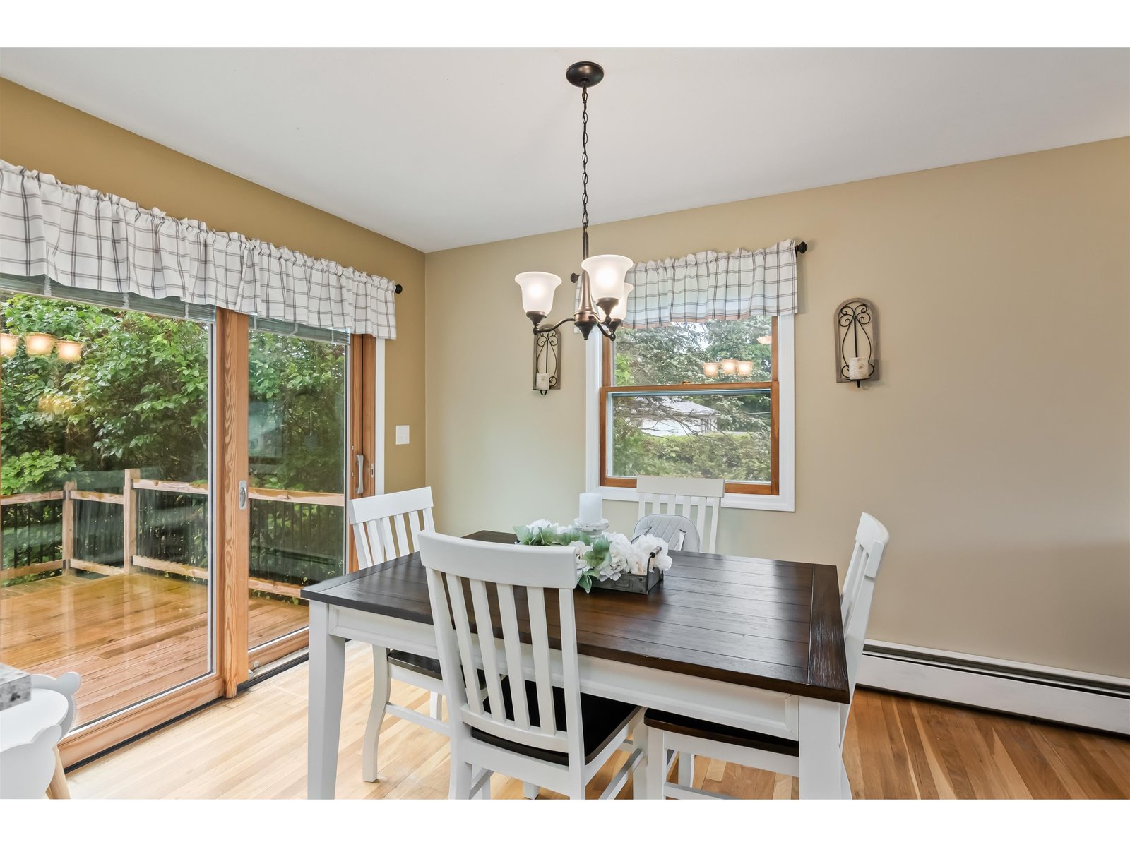 27 Brookside Drive