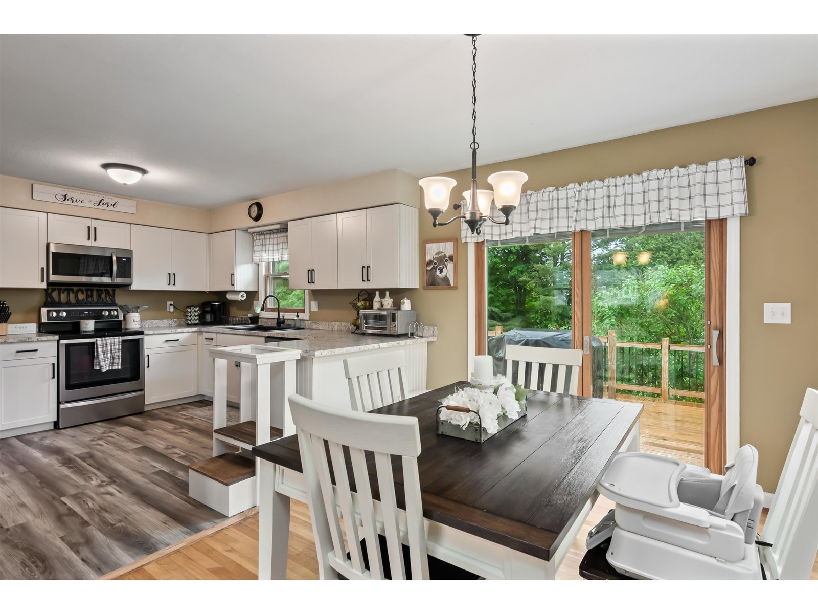 27 Brookside Drive
