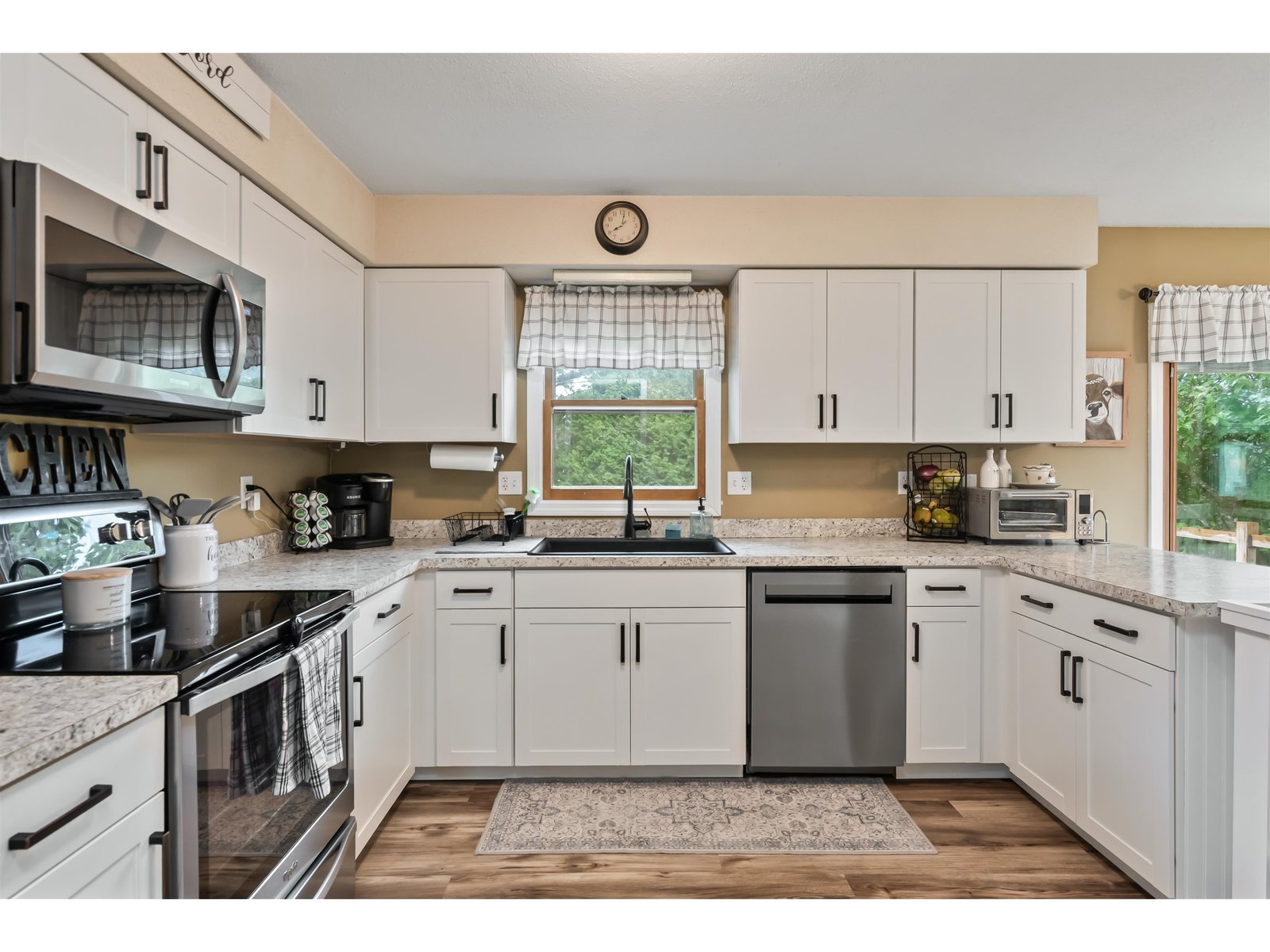 27 Brookside Drive