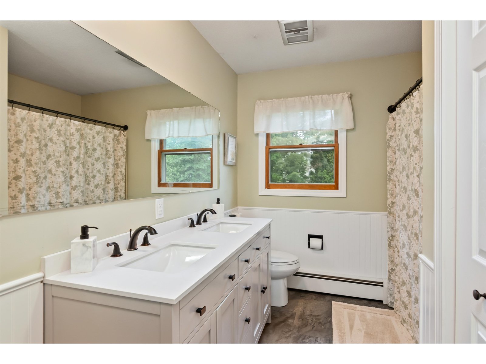 27 Brookside Drive
