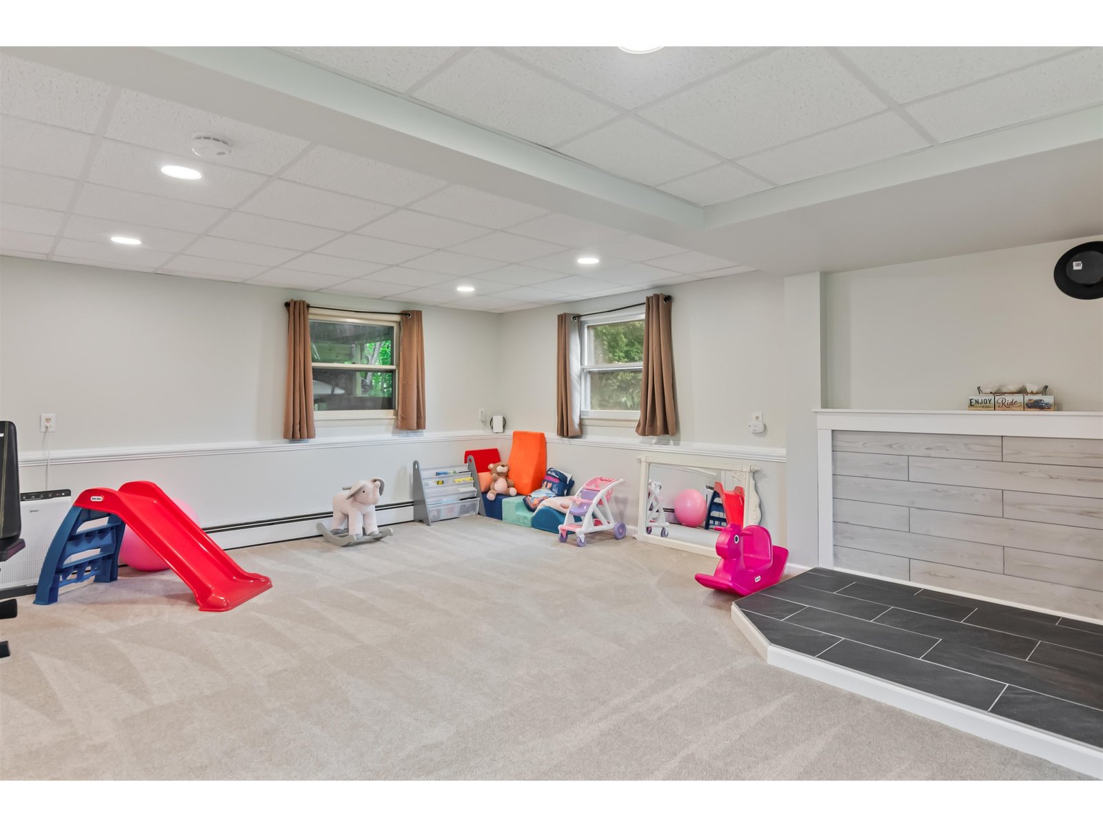 27 Brookside Drive