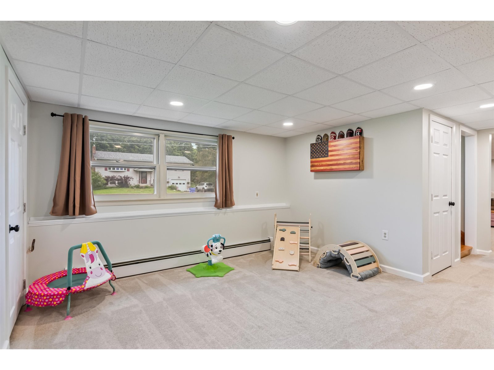 27 Brookside Drive