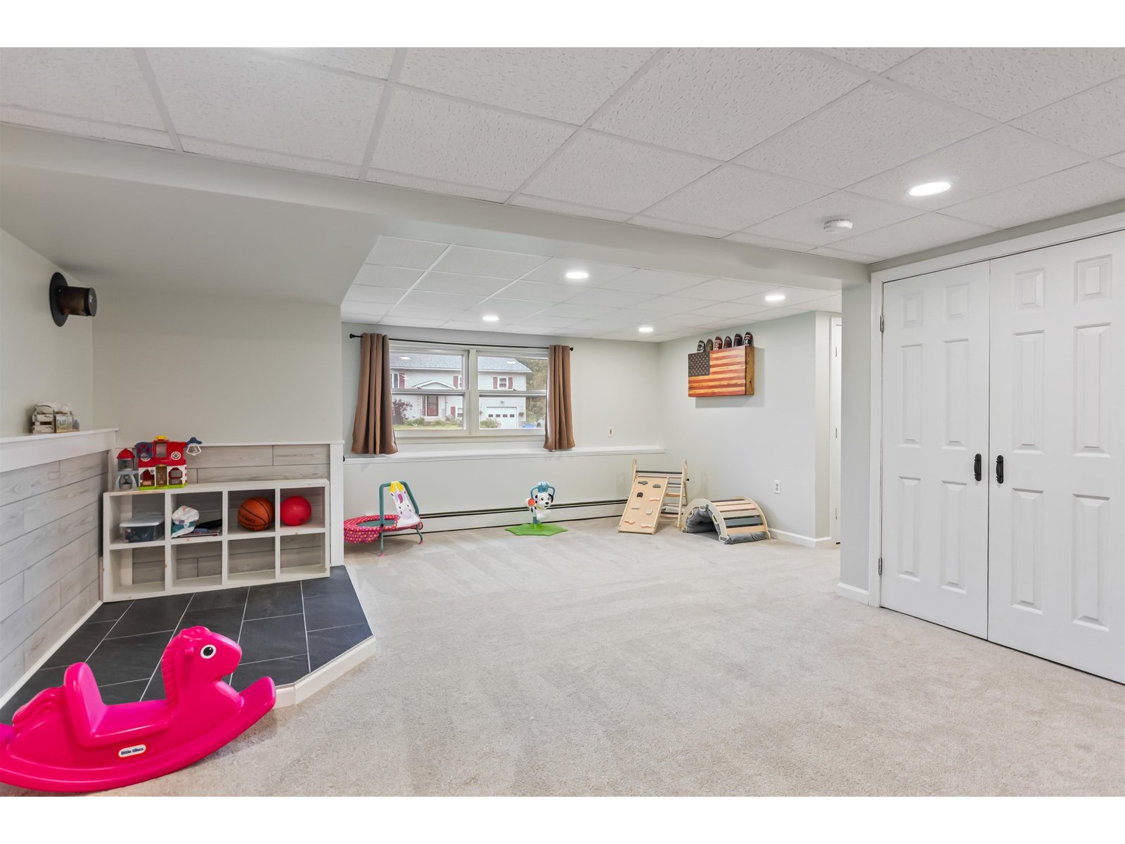27 Brookside Drive