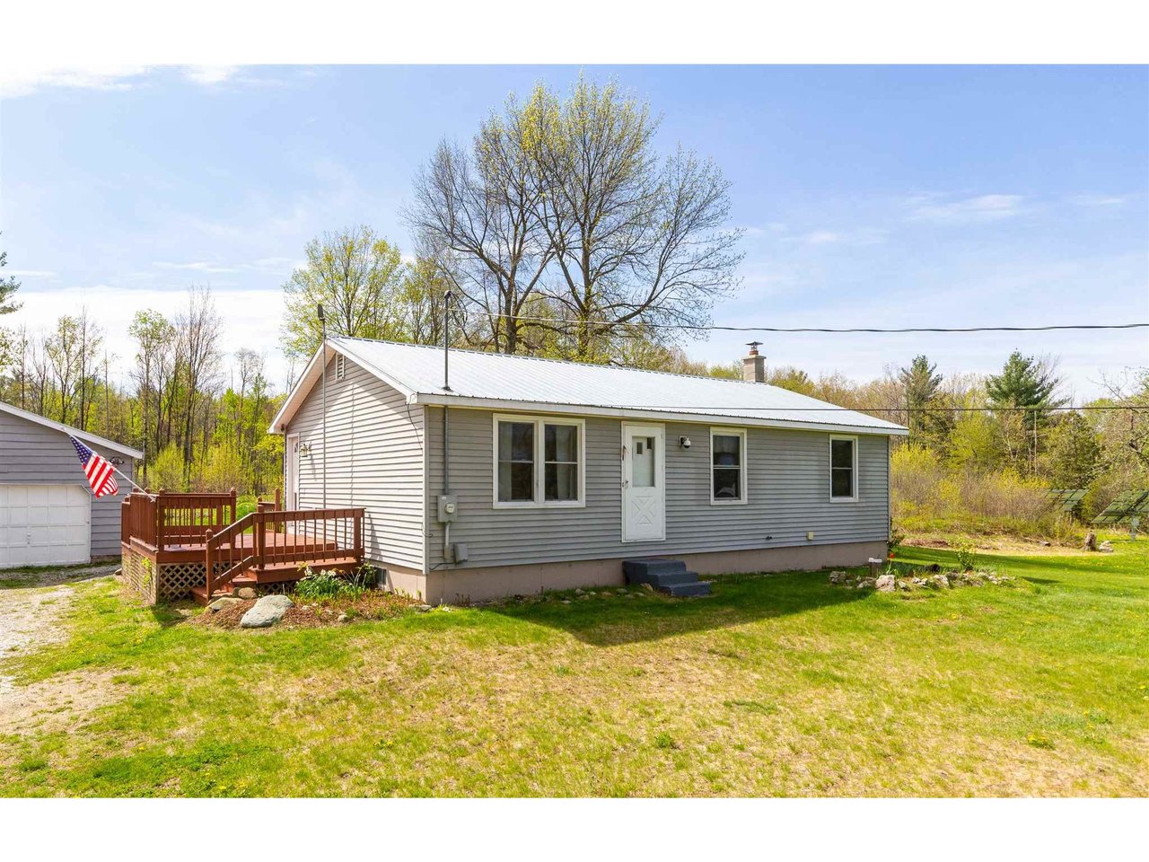 27 Frontage Road
