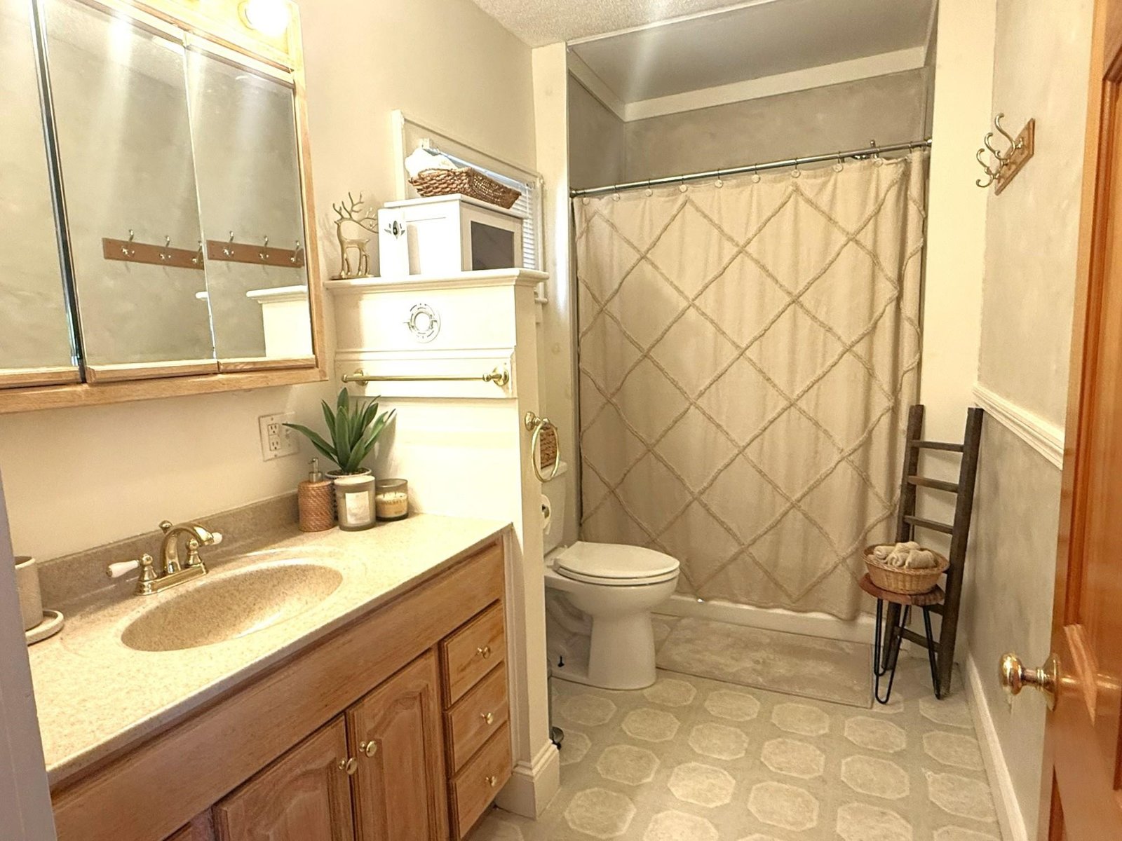 27 Good Place, Unit 76.2