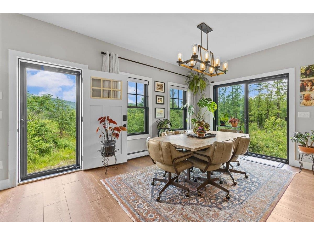 27 Hidden View Road