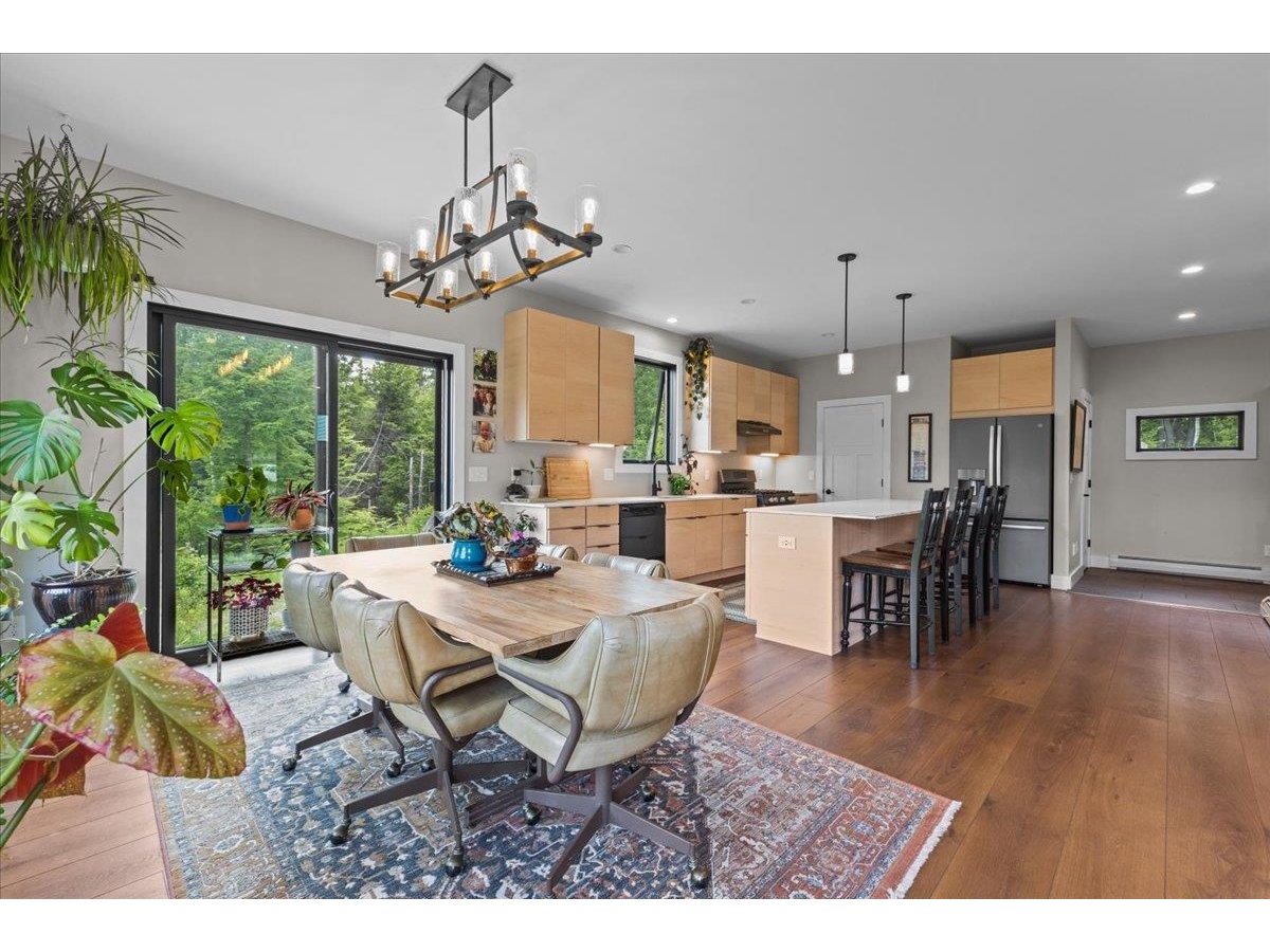 27 Hidden View Road