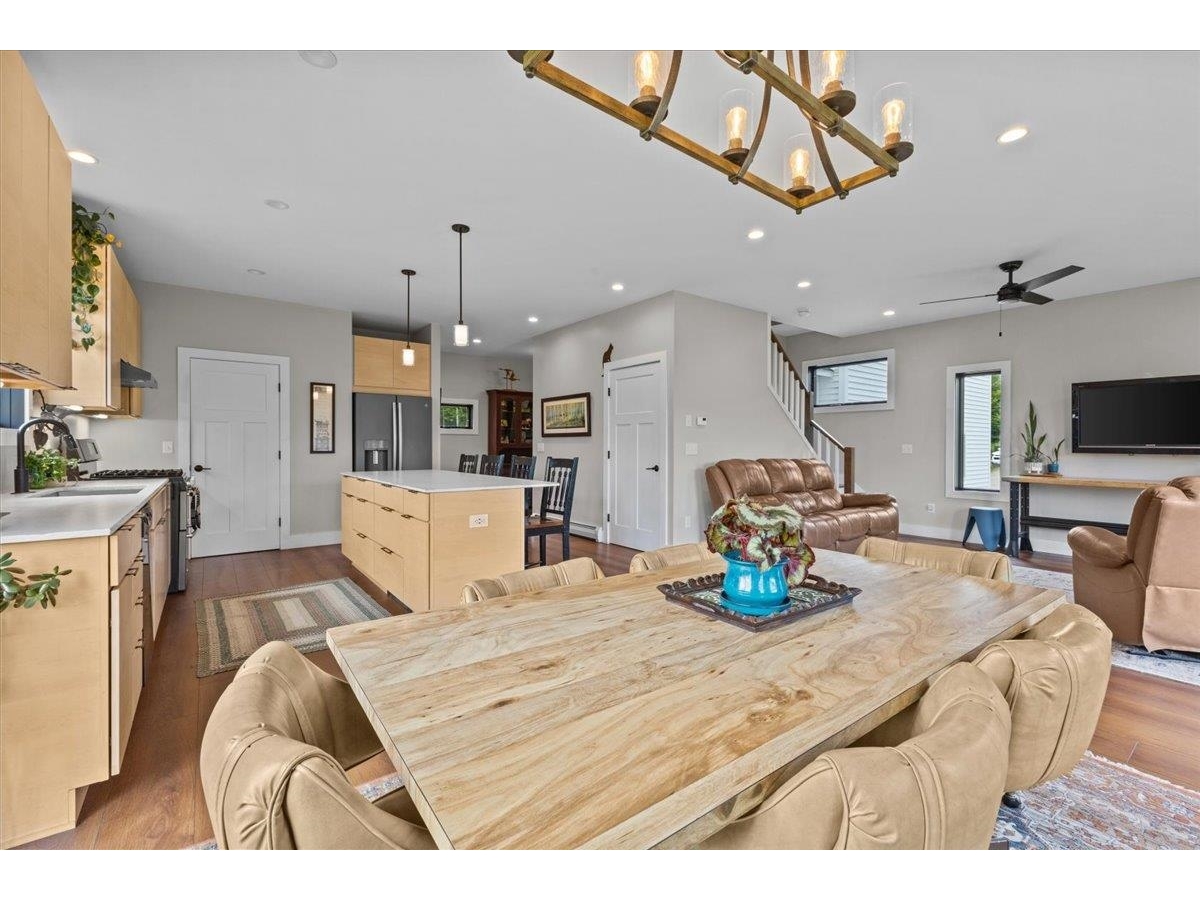 27 Hidden View Road