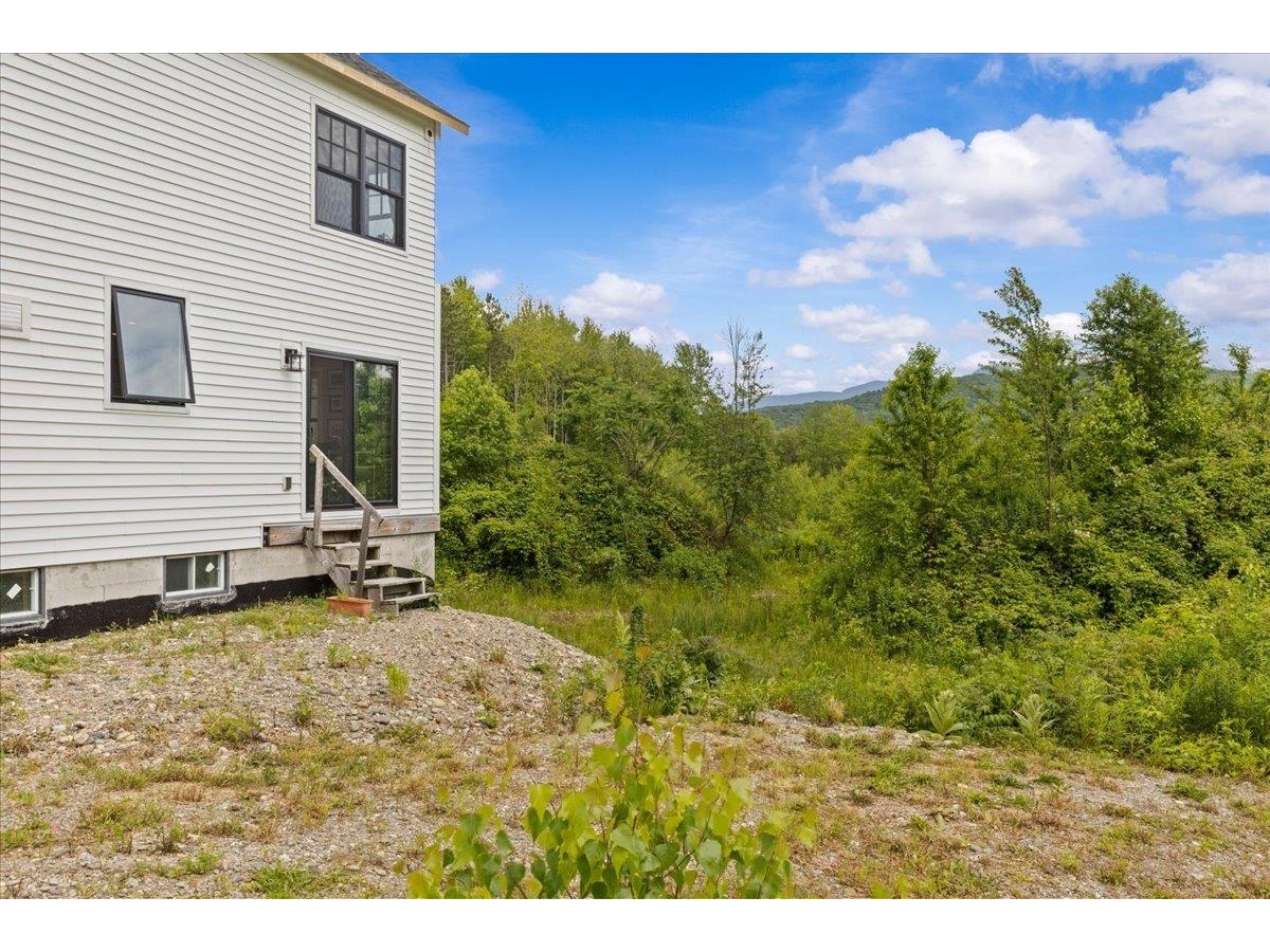 27 Hidden View Road