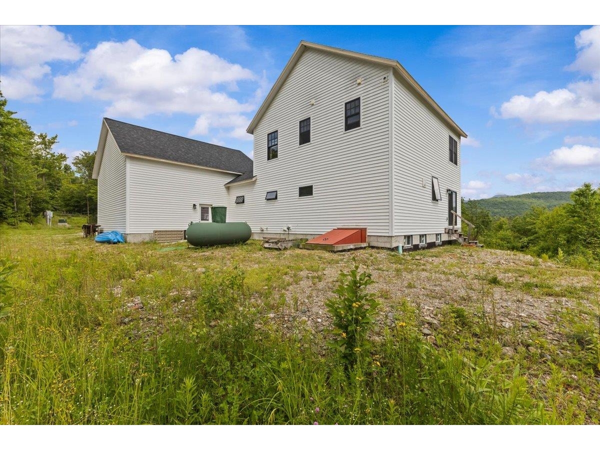 27 Hidden View Road