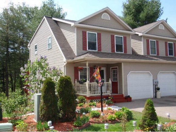 27 Joseph Ln, Unit 27