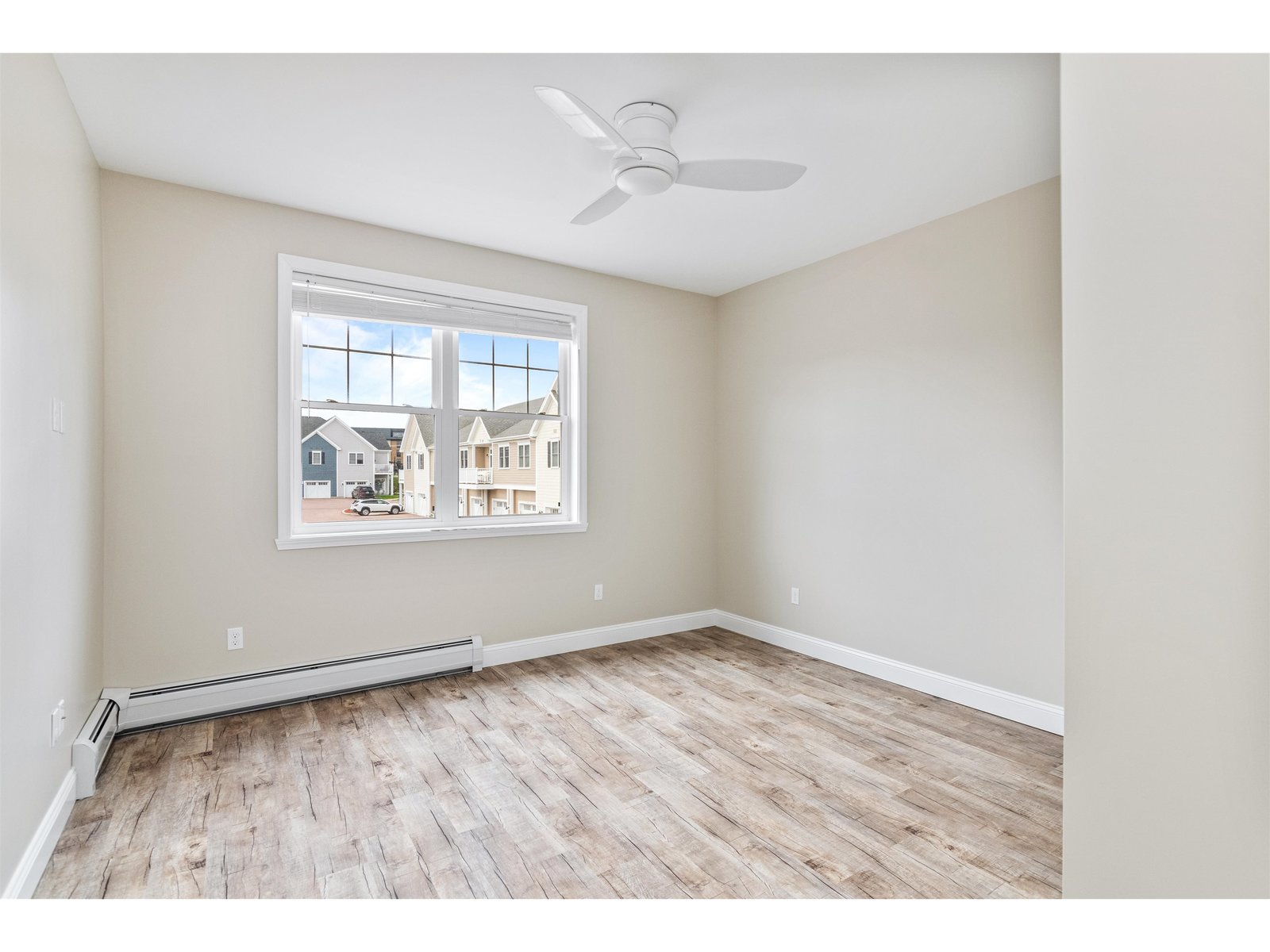 27 Kettlepond Lane, Unit 8